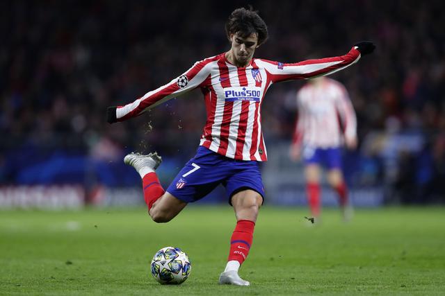 表现出色 表现出色